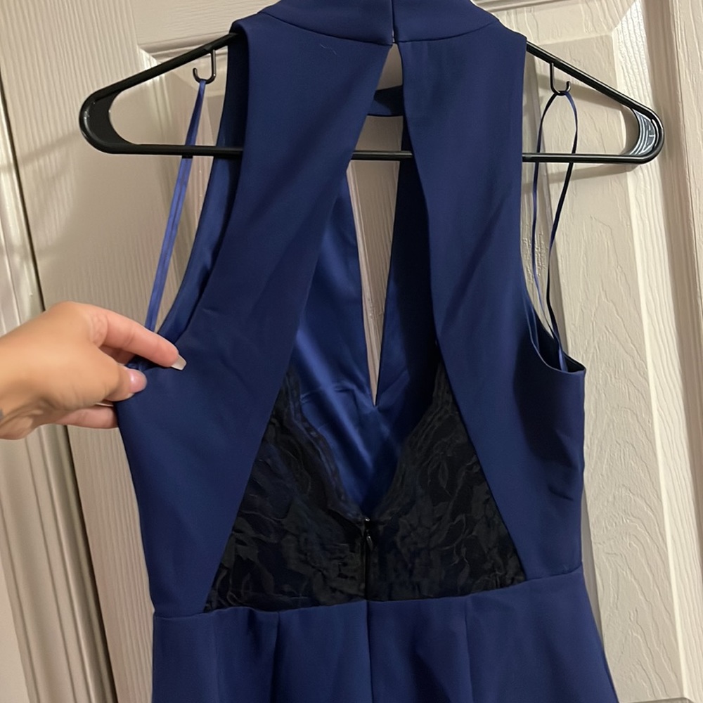 Express dress - Picture 2 of 2